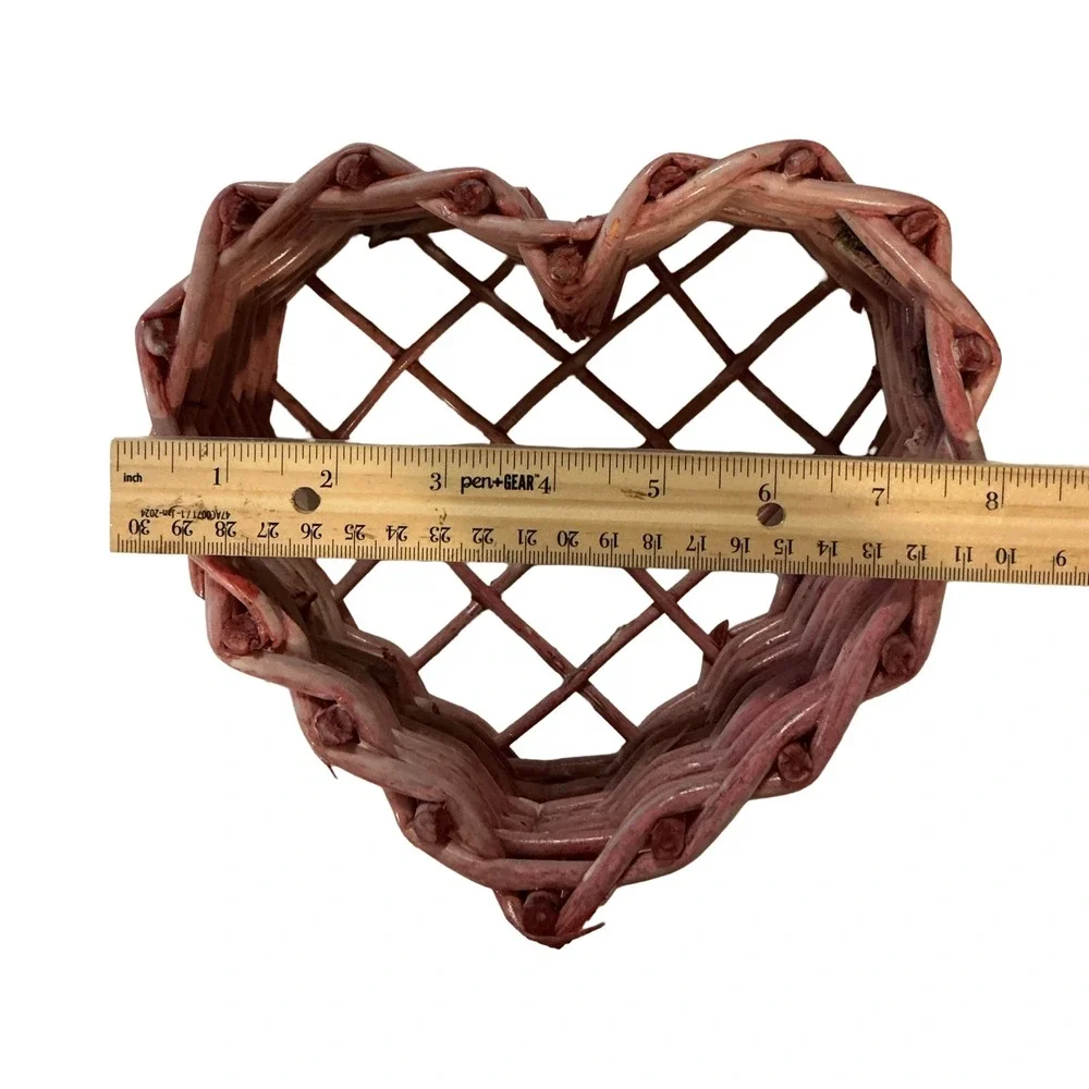 Vintage Pink Woven Wicker Heart Basket Lattice Wall Decor 8x7 Cottagecore